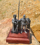 PAIR OF BURGUNDY, HISTORICAL TIN STATUE - PEWTER FIGURES