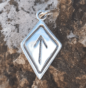 TIWAZ, RUNE, PENDENTIF, ARGENT - RUNE