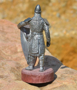 NORMAN WARRIOR KNIGHT PAINTED SHILED - MINIATURES EN ÉTAIN