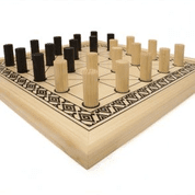 ALQUERQUE - MEDIEVAL DRAUGHTS OF KINGS - RUNEN FUTHARK