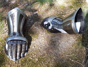 LANDSKNECHT GAUNTLETS - ARMOR PARTS