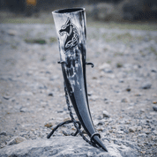 CELTIC WOLF, CARVED DRINKING HORN - CORNES À BOIRE