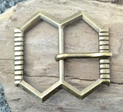 HISTORICAL BUCKLE FOR BELTS - LARGE, BRASS COLOUR - BOUCLES DE CEINTURE ET RIVETS DÉCORATIFS