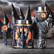 OFFICIALLY LICENSED LORD OF THE RINGS SAURON TANKARD 15.5CM - FIGUREN, DEKORATIONEN