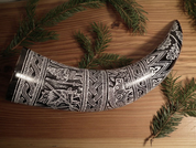 ENGRAVED DRINKING HORN WITH PRE-VIKING MOTIFS, 0.3 L - DRINKING HORNS