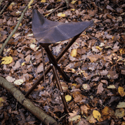 FALTBARES STATIV AUS LEDER - BUSHCRAFT