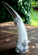 ART NOUVEAU DRINKING HORN WITH MASKARON, PEWTER - HORNS WITH TIN