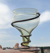 MEDIEVAL GLASS, GLASS WITH FORGED IRON STAND - RÉPLIQUES HISTORIQUES DE VERRE