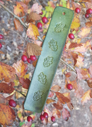 LEATHER BOOKMARK WITH LEAFS, GREEN - ANDERE LEDERPRODUKTE