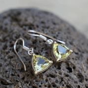 TRIANGULAR, SILVER EARRINGS WITH CITRINE - BOUCLES D'OREILLES, PIERRES PRÉCIEUSES, ARGENT