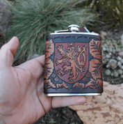 BOHEMIA, HIP FLASK HAND CARVED - FLASQUES ET GOURDES EN CUIR