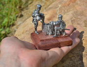 LANDSKNECHTS PLAY DICE, HISTORICAL TIN STATUE - PEWTER FIGURES