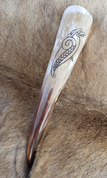 RÅKA - RAVEN, CARVED DRINKING HORN - DRINKING HORNS