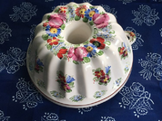 GUGELHUPF CAKE FORM, HANDPAINTED CERAMICS - TRADITIONNEL CÉRAMIQUES TCHÈQUE