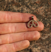 HEART LUNULA, BRONZE PENDANT - ANHÄNGER, HALSKETTEN