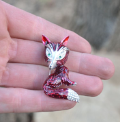 FOX, HAND PAINTED COSTUME BROOCH - MODESCHMUCK