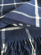 BLUE & WHITE WINDOWPANE THROW, LA NAPPE DE L'IRLANDE - SKLAD