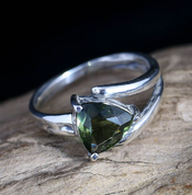 MOLDAVITE RING, TRILLION CUT, STERLING SILVER - MOLDAVITES, CZECH