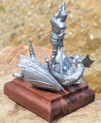 KNIGHT AND THE DRAGON, HISTORICAL TIN STATUE - MINIATURES EN ÉTAIN