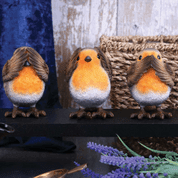 THREE WISE ROBIN FIGURINES 8CM - FIGURES, LAMPS, CUPS