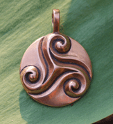 CELTIC TRISKELE, PENDANT, BRONZE - PENDANTS, NECKLACES