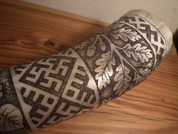 SLAVIC EMBROIDERY, ENGRAVED DRINKING HORN, 0.7 L - DRINKING HORNS