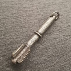 MASSE MÉDIÉVALE, amulette, zinc