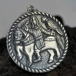 LUNULA, bijoux slave s, IXème siècle, réplique en argent, type 6