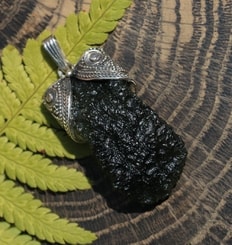 MORAVIA, Pendentif à Moldavite Tchèque en argent Sterling.