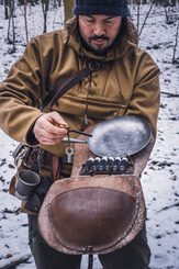 Bushcraft set in leather case - pan 23 cm, fork, set of spices, flint