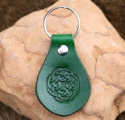 CELTIC KNOT, Leather Keychain green