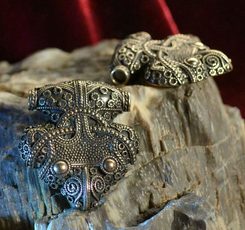 RAVEN's HEAD - Thor's Hammer, Sigtuna, Sweden, bronze