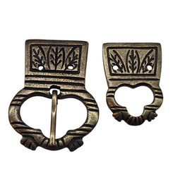 Boucle de ceinture médiévale et passant de ceinture, Angleterre, 14e - 15e siècle
