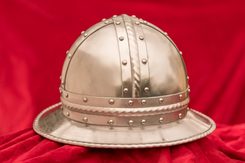 NOLL, ENGLISH KETTLE Hat Helmet