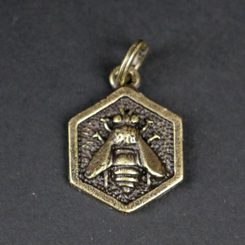 ABEILLE, pendentif, zinc laiton antique