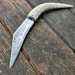 Ulfhednar, forged knife, engraved handle