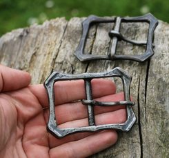 Boucle de ceinture, début du Moyen Âge, bronze
