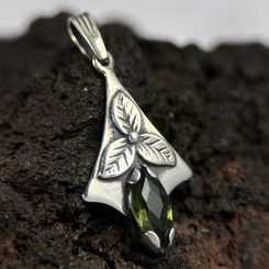 Moldavite XL tektite from Bohemia, silver pendant