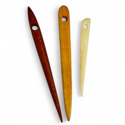 Aiguilles historiques - bois et os, set de 3