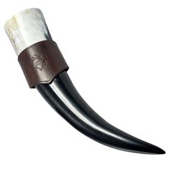 VEGVÍSIR leather horn holder black