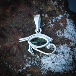 Oeil d'Horus, argent et moldavite