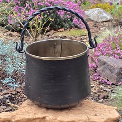 Iron Cauldron 5 L