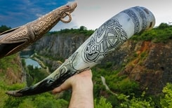 MAGNUS, carved drinking horn de luxe 3l