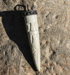 Perun, pendentif slave, bois, argent