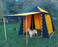 UNIVERSAL HISTORICAL MARKET TENT