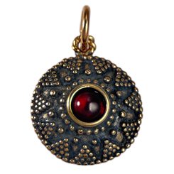 ISOLDA - grenat, pendentif, bronze
