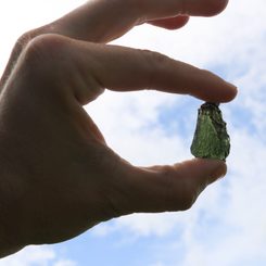 TRIANGULAIRE, pendentif en argent avec Moldavite 7x7 mm, Ag 925