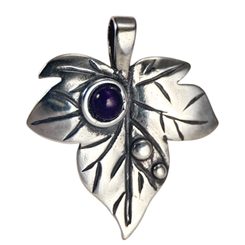 IVY LEAF silver pendant Amethyst