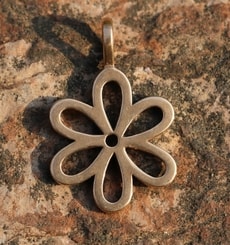 FLOWER, bronze pendant