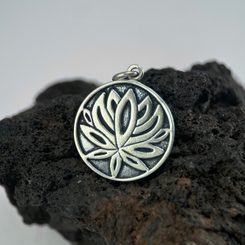 Fleur de Lotus sacrée, pendentif, argent